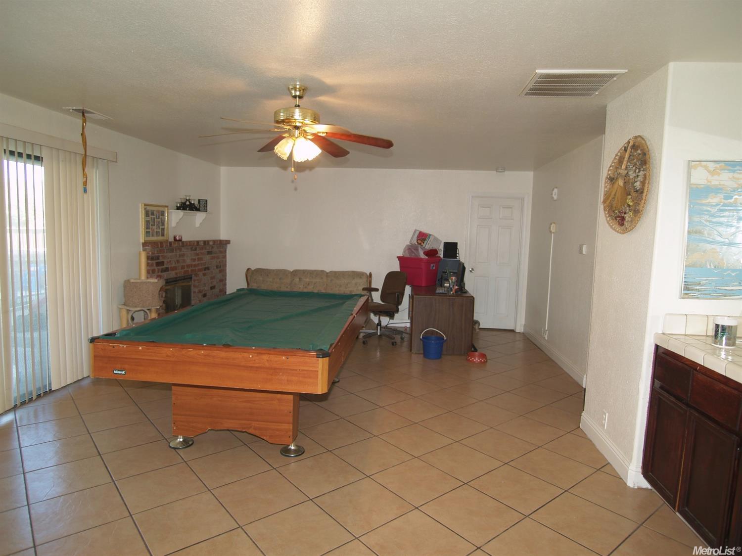 513 Berlin Way, Patterson, CA 95363 photo 7