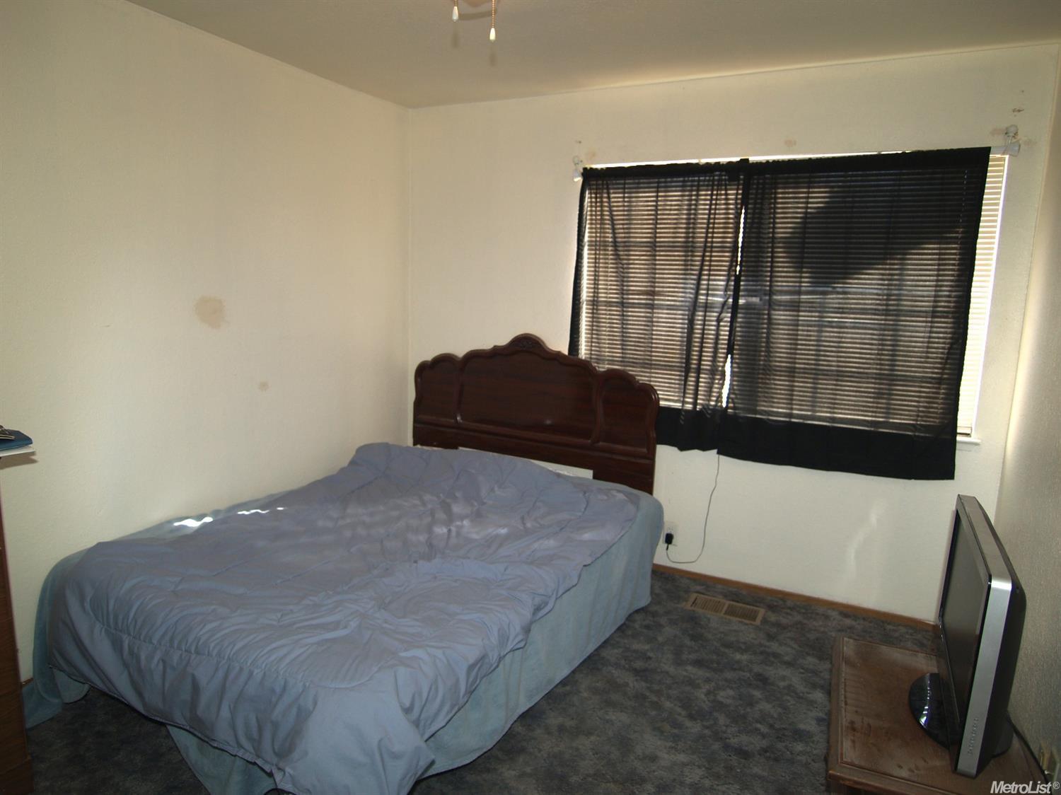 513 Berlin Way, Patterson, CA 95363 photo 14
