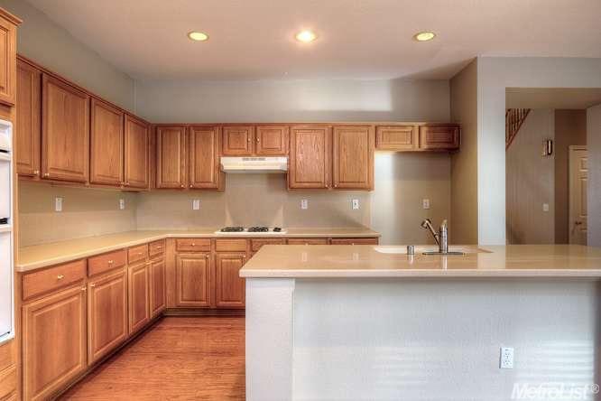 1340 Whispering Wind Dr, Tracy, CA 95377 photo 2