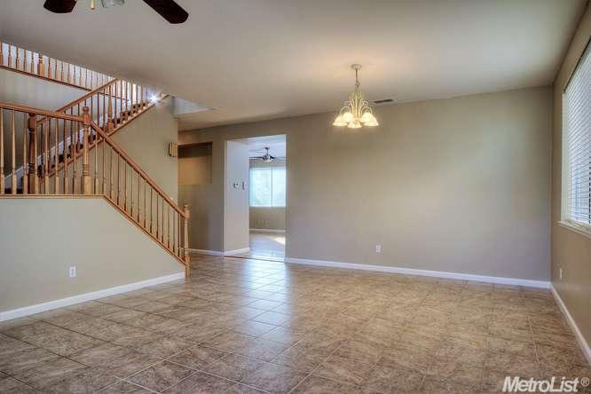 1340 Whispering Wind Dr, Tracy, CA 95377 photo 5