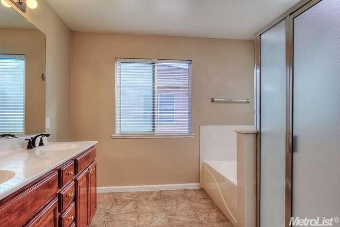 1340 Whispering Wind Dr, Tracy, CA 95377 photo 14