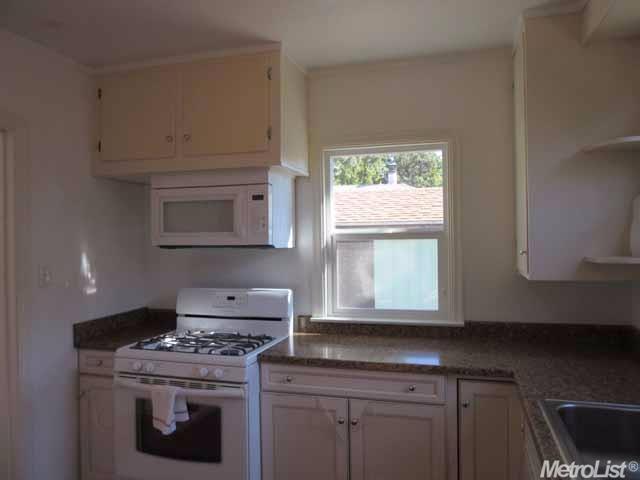618 Lincoln Ave, Lodi, CA 95240 photo 9