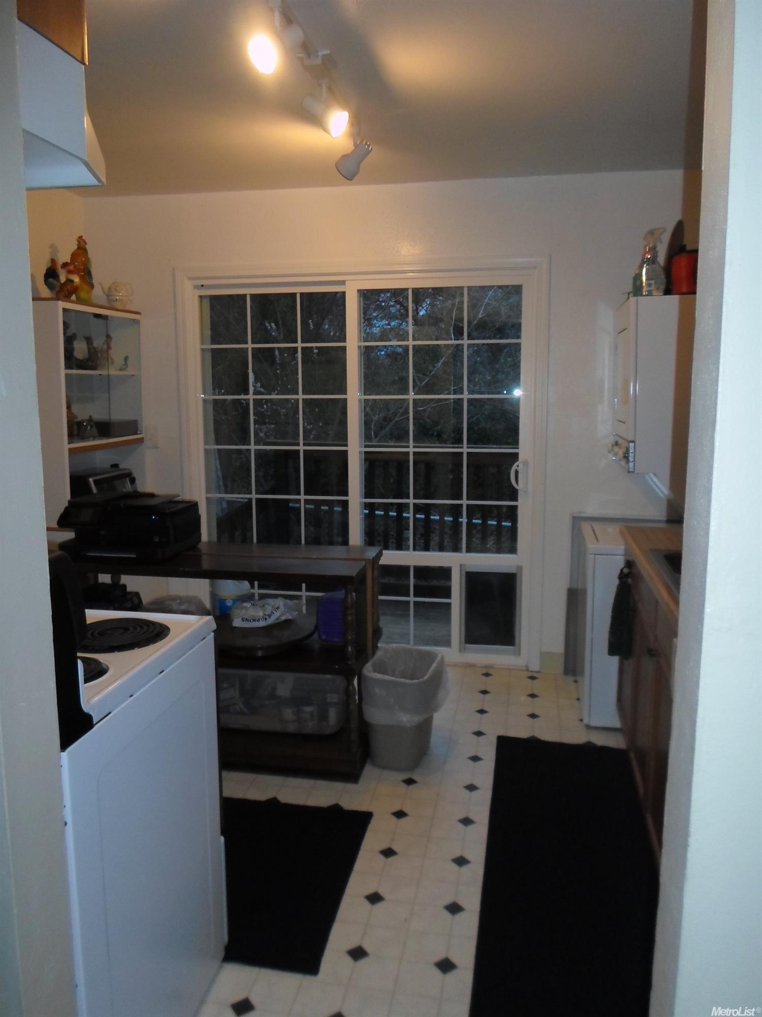 6221 Sutter Ave, Carmichael, CA 95608 photo 16