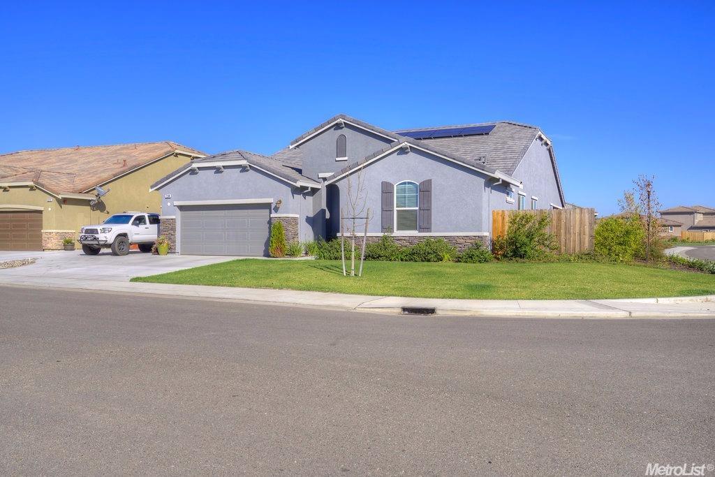 2380 Beardsley Ave, Manteca, CA 95337 photo 2