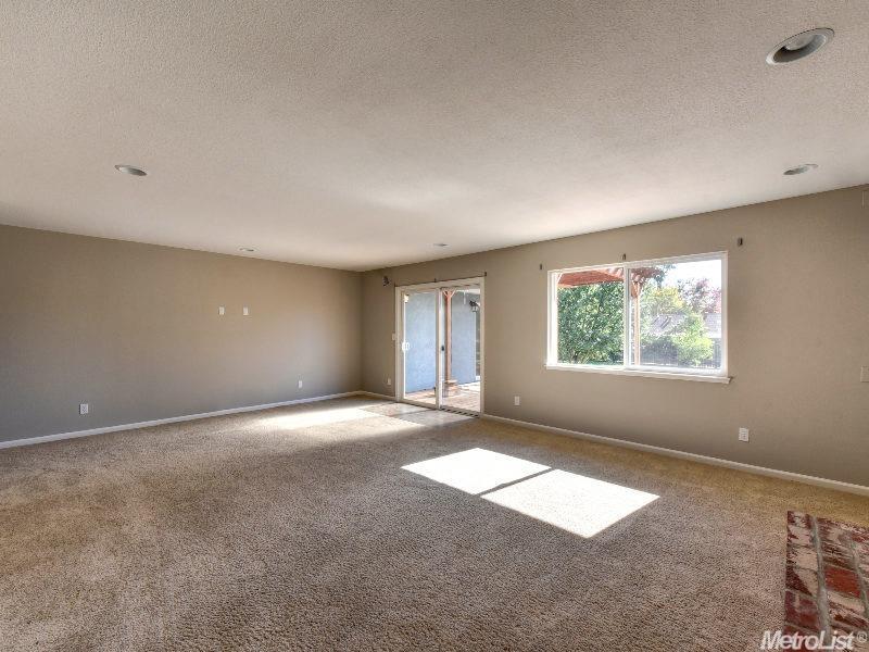 6100 Merry Ln, Carmichael, CA 95608 photo 5