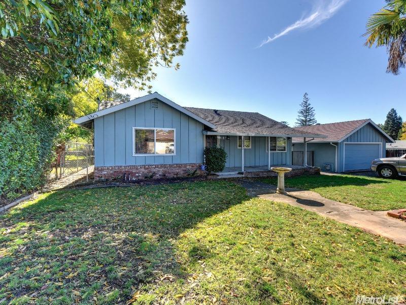 6100 Merry Ln, Carmichael, CA 95608 photo 2