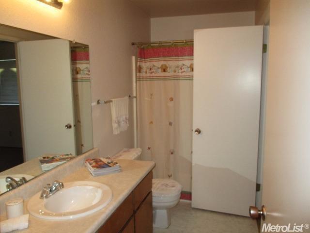 2032 Floyd Ave, Modesto, CA 95355 photo 23