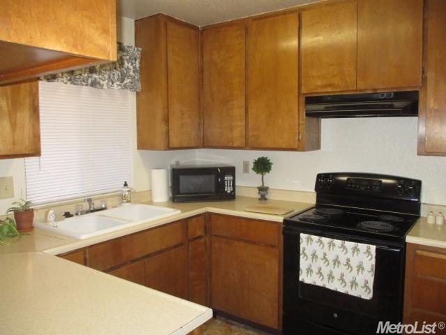 2032 Floyd Ave, Modesto, CA 95355 photo 9