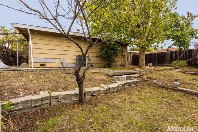 9092 Pershing Ave, Orangevale, CA 95662 photo 4