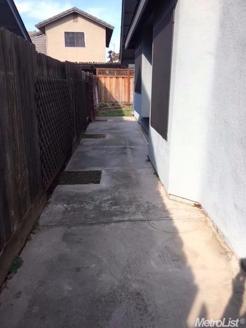 1817 Columbard Way, Modesto, CA 95351 photo 14