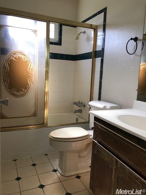 9137 Eaglepoint Ln, Stockton, CA 95210 photo 7