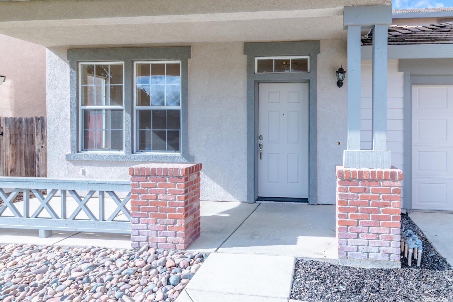 13731 Redstone St, Lathrop, CA 95330 photo 2