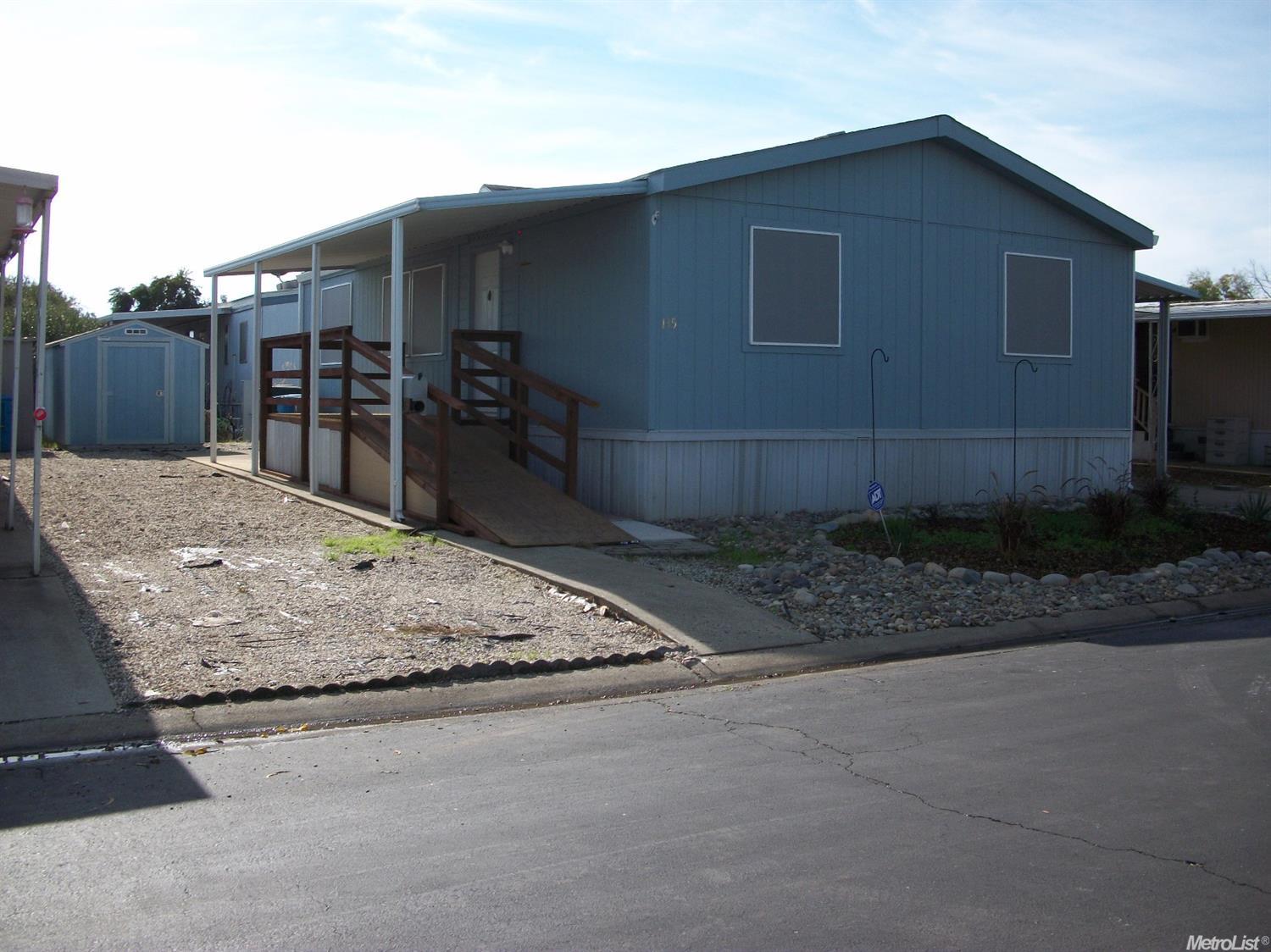 135 Via Flora, Olivehurst, CA 95961 photo 1