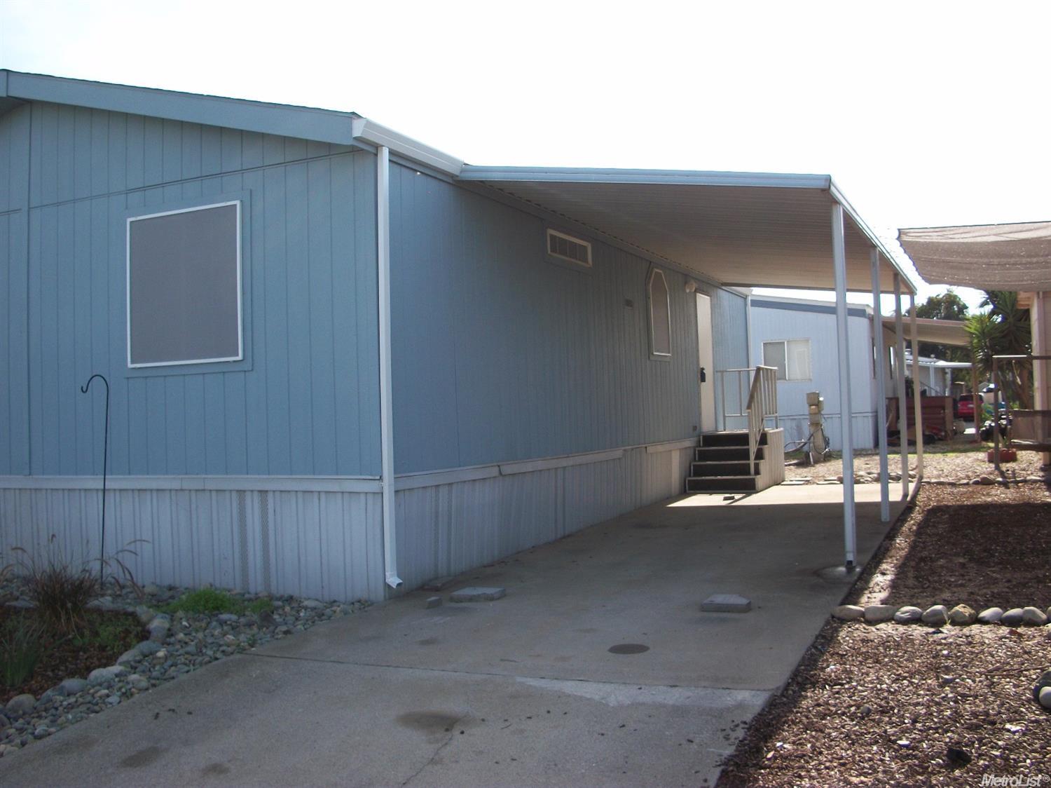 135 Via Flora, Olivehurst, CA 95961 photo 3