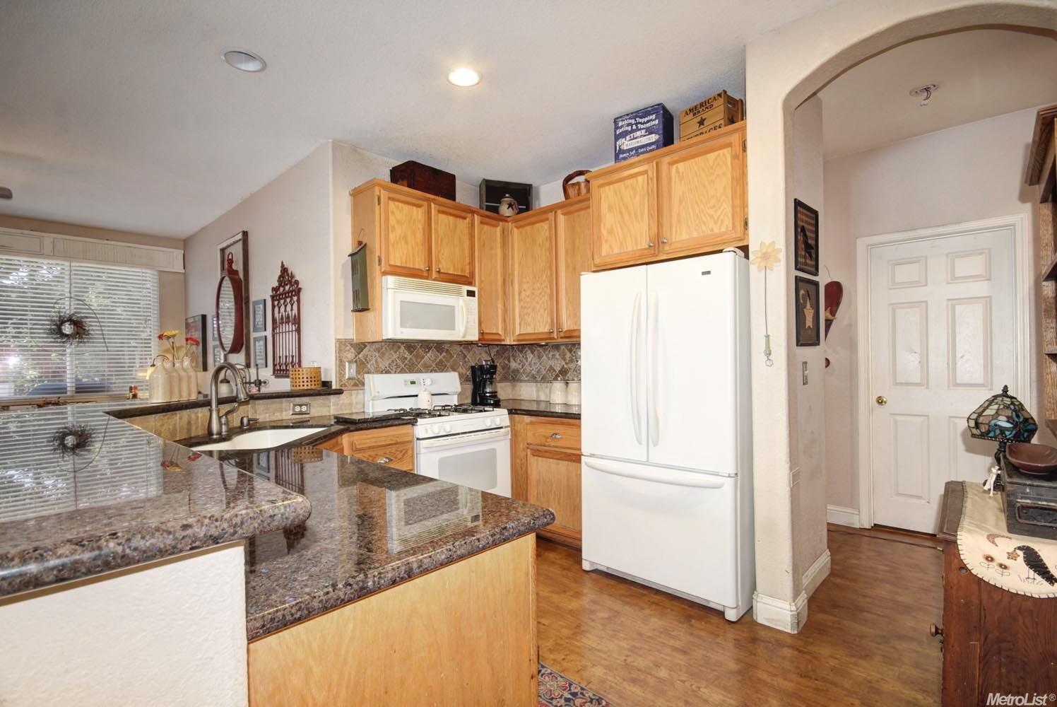 5713 River Birch Pl, Antelope, CA 95843 photo 4
