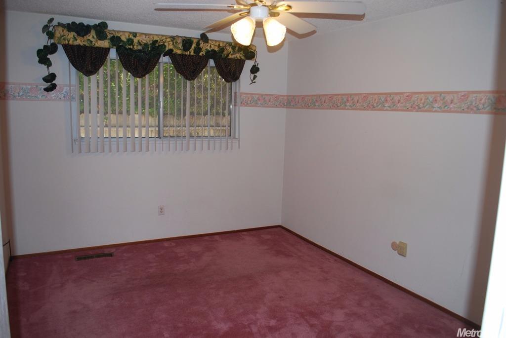 1925 E Orangeburg Ave, Modesto, CA 95355 photo 14