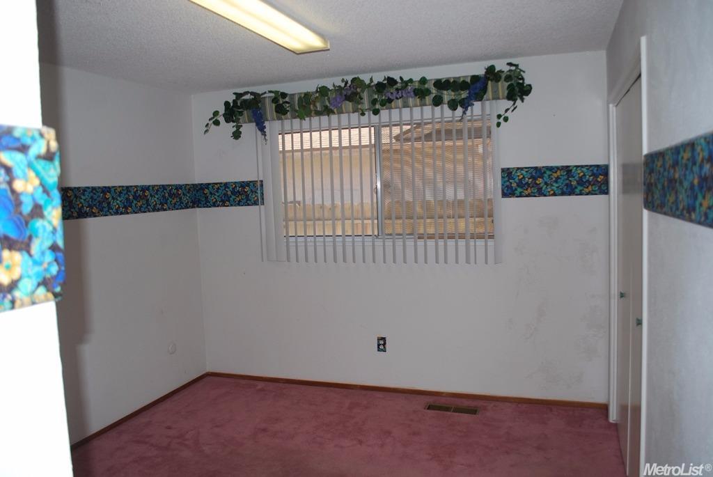 1925 E Orangeburg Ave, Modesto, CA 95355 photo 13