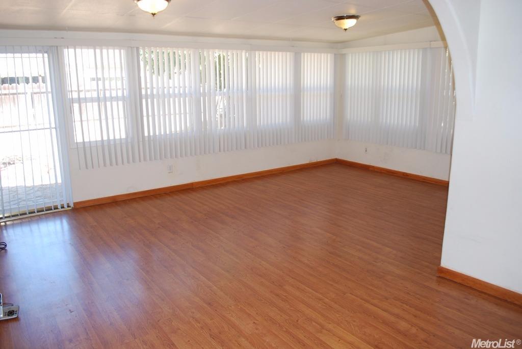 1925 E Orangeburg Ave, Modesto, CA 95355 photo 8