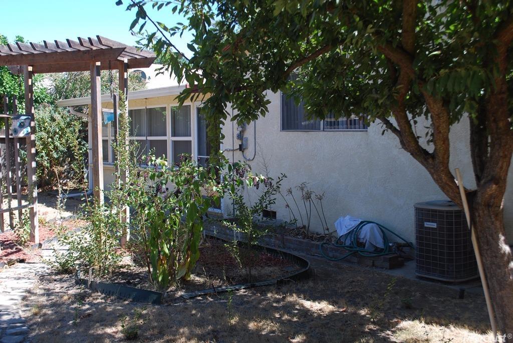 1925 E Orangeburg Ave, Modesto, CA 95355 photo 7