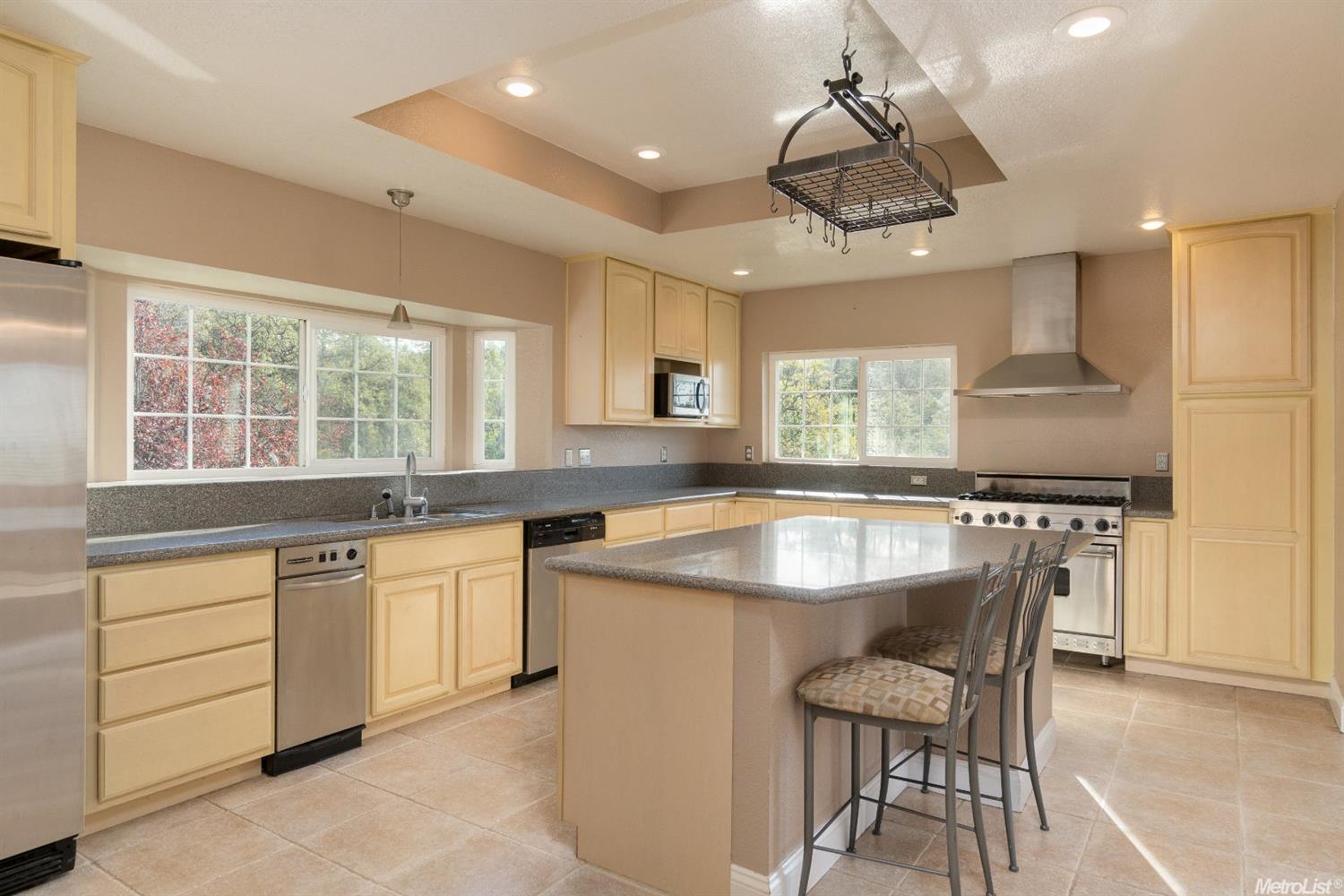 4580 Mewuk Dr, Placerville, CA 95667 photo 3