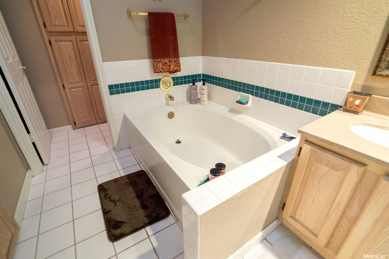 8512 Journeys End Ct, Antelope, CA 95843 photo 28