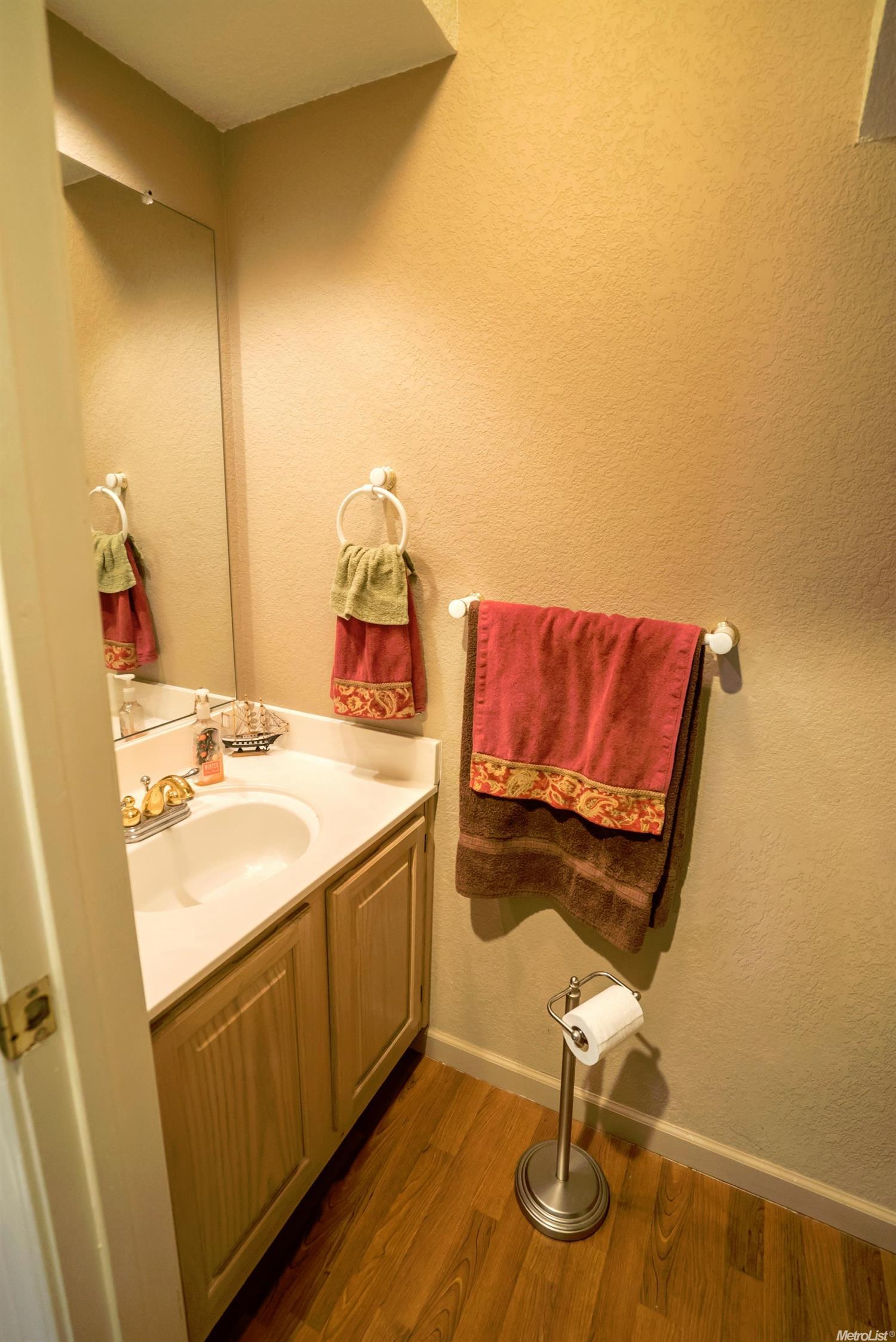 8512 Journeys End Ct, Antelope, CA 95843 photo 14