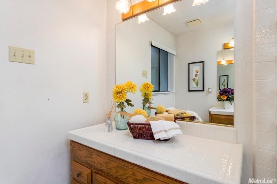 4410 Mapel Ln, Carmichael, CA 95608 photo 12