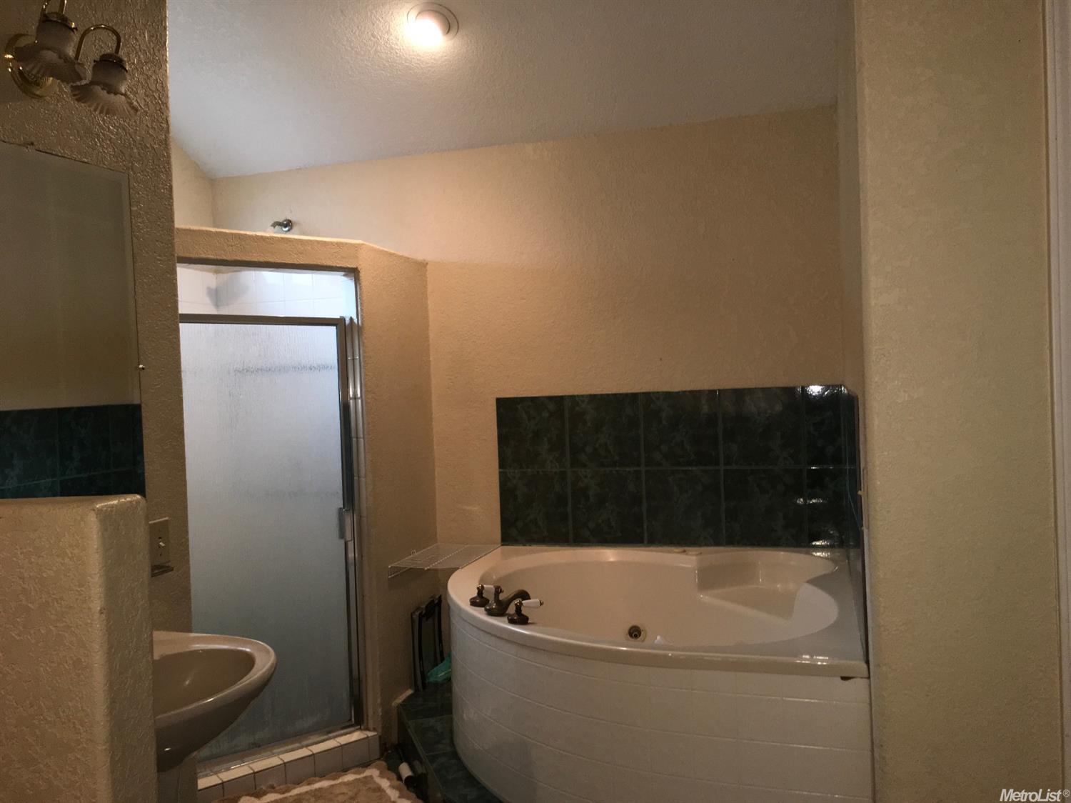 1327 Nadine Ave, Modesto, CA 95351 photo 6