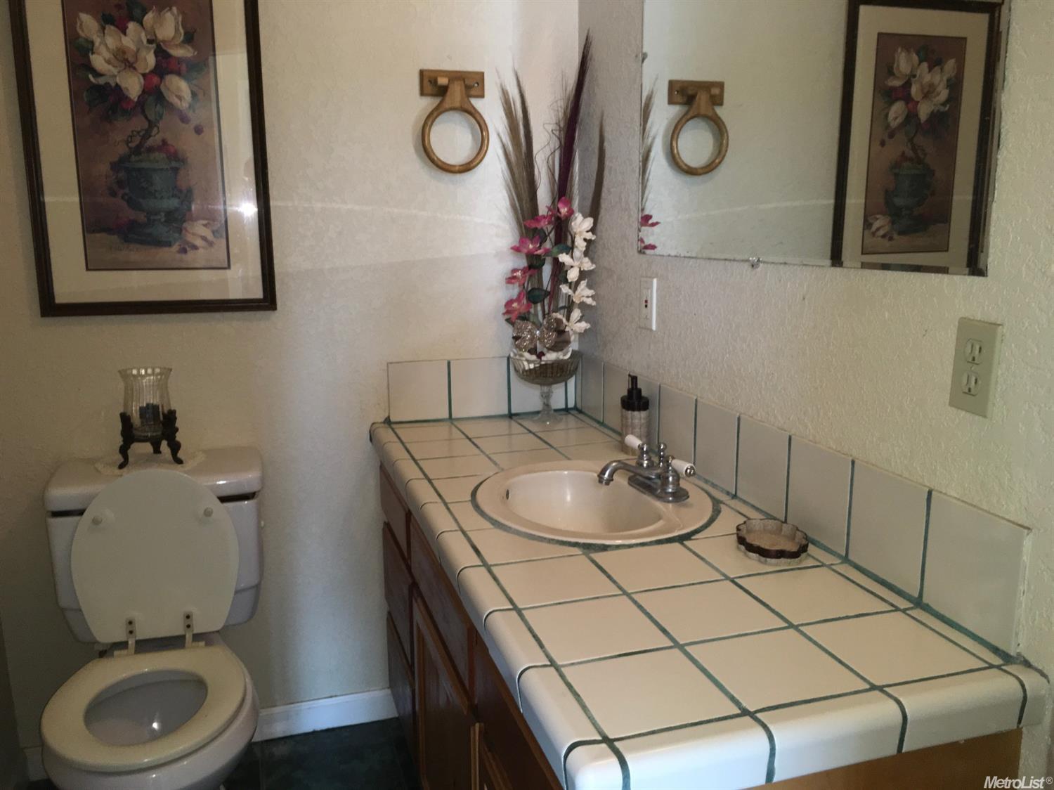 1327 Nadine Ave, Modesto, CA 95351 photo 9