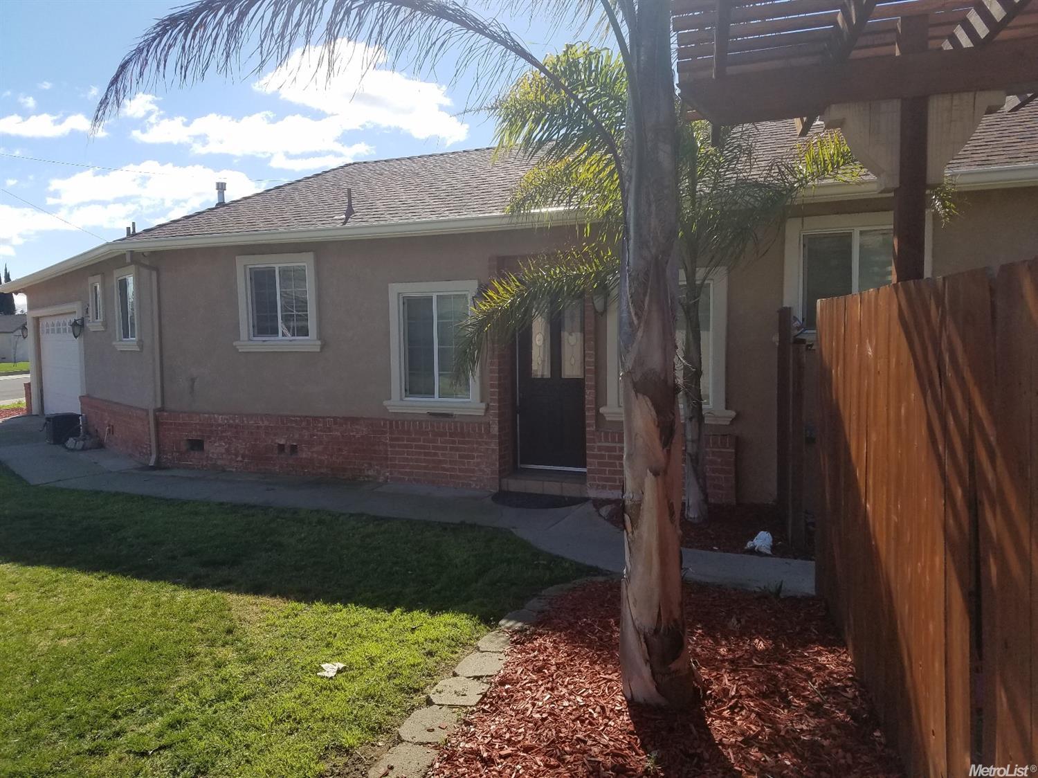 357 Charles Ave, Manteca, CA 95336 photo 1