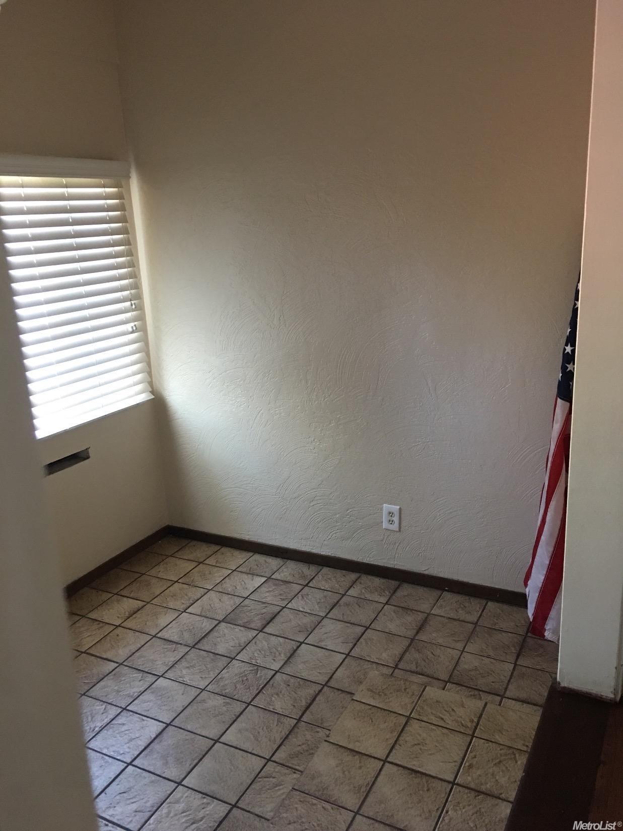 357 Charles Ave, Manteca, CA 95336 photo 9