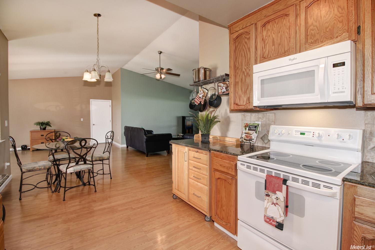 10501 Lowell St, Elverta, CA 95626 photo 5