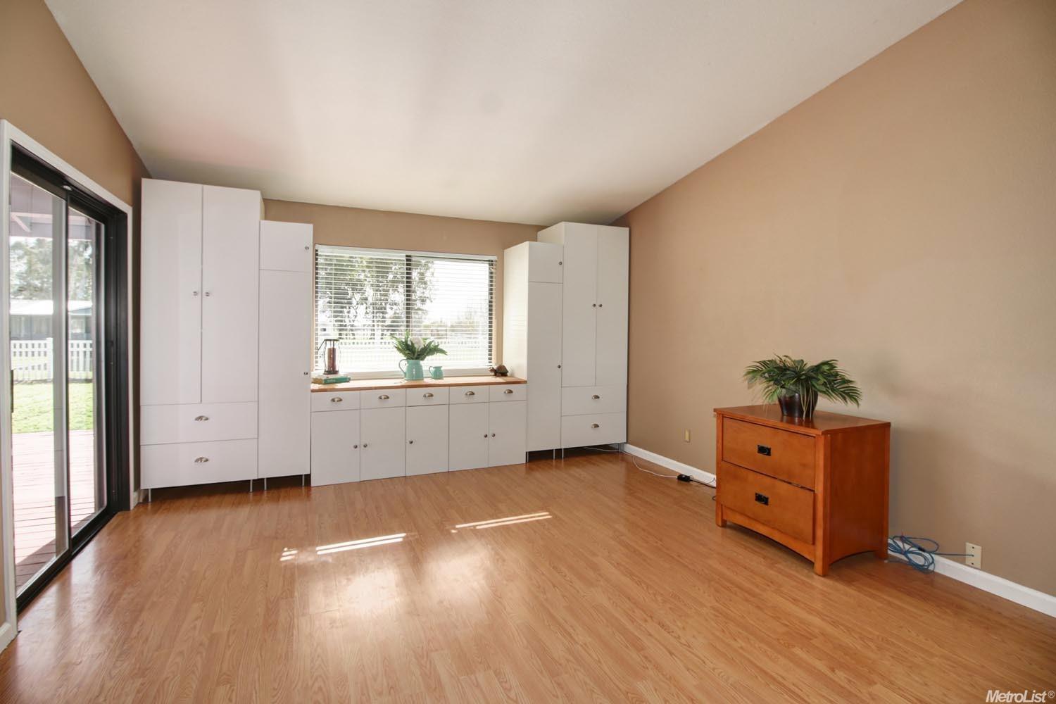 10501 Lowell St, Elverta, CA 95626 photo 12