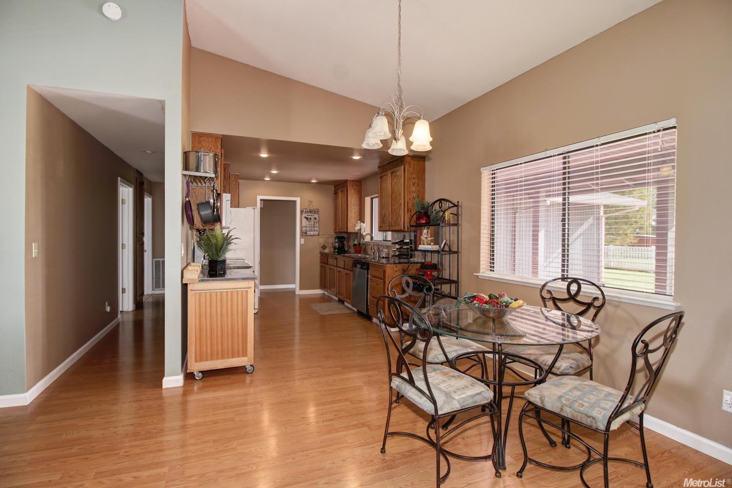 10501 Lowell St, Elverta, CA 95626 photo 7
