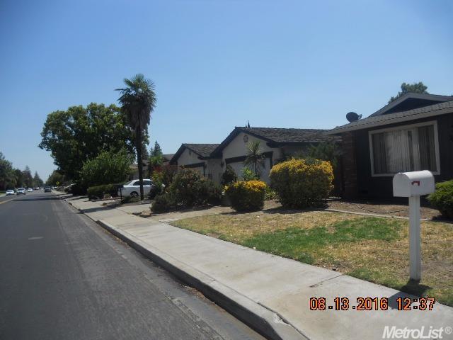 210 E Tuolumne, Turlock, CA 95382 photo 1