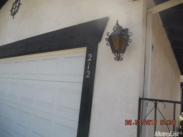 210 E Tuolumne, Turlock, CA 95382 photo 4