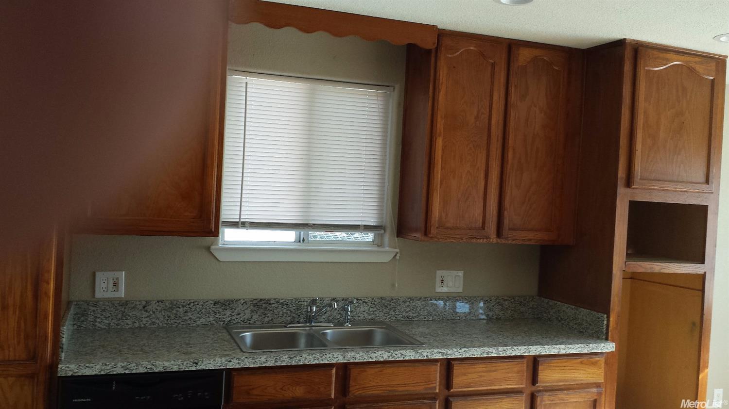 2437 Riverdale, Modesto, CA 95358 photo 2