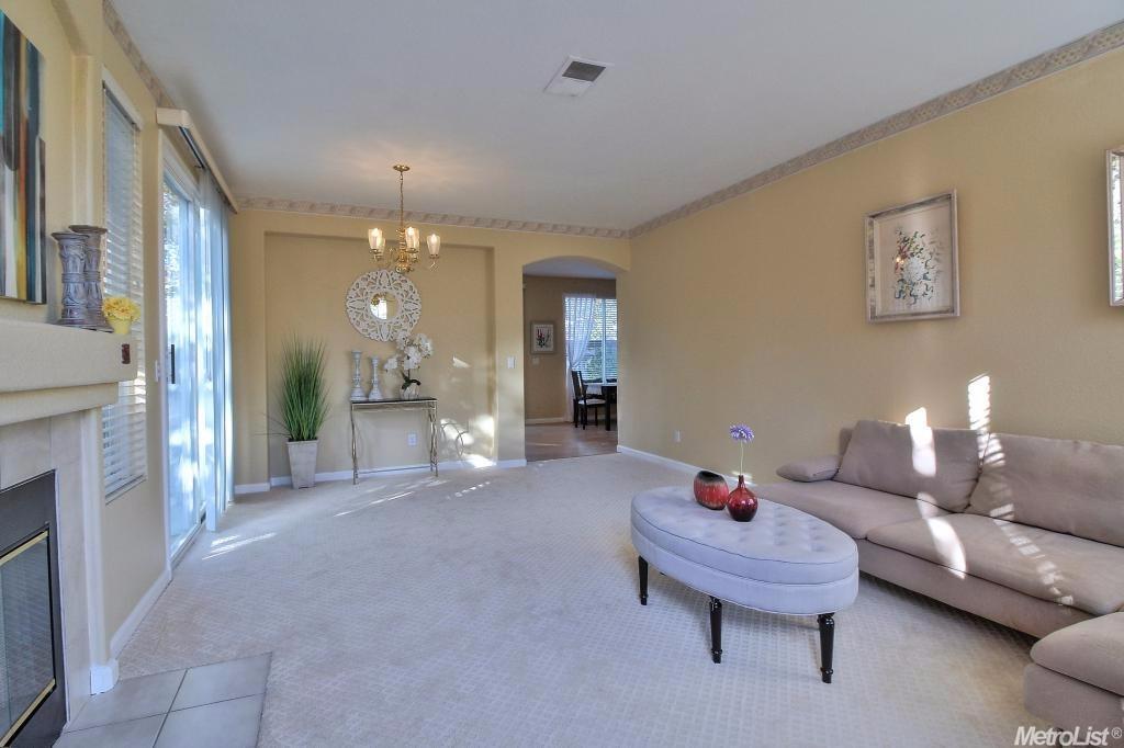 1367 Via Colonna Ter, Davis, CA 95618 photo 2