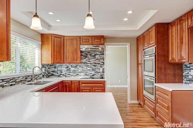35 Wimbledon Ln, Tracy, CA 95376 photo 3