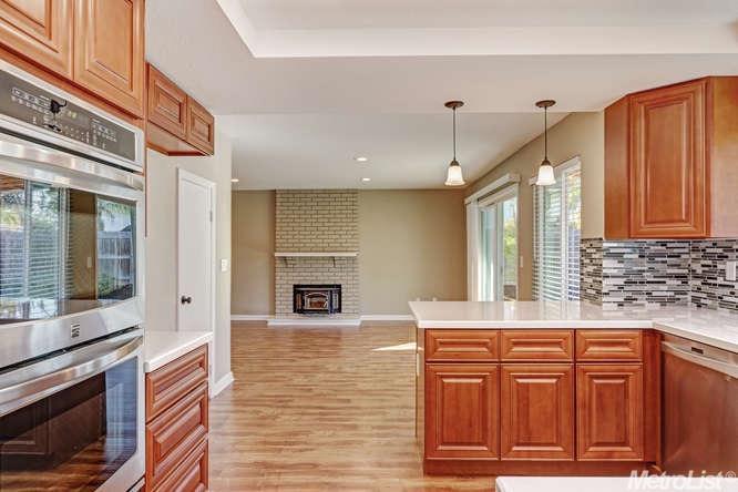 35 Wimbledon Ln, Tracy, CA 95376 photo 6