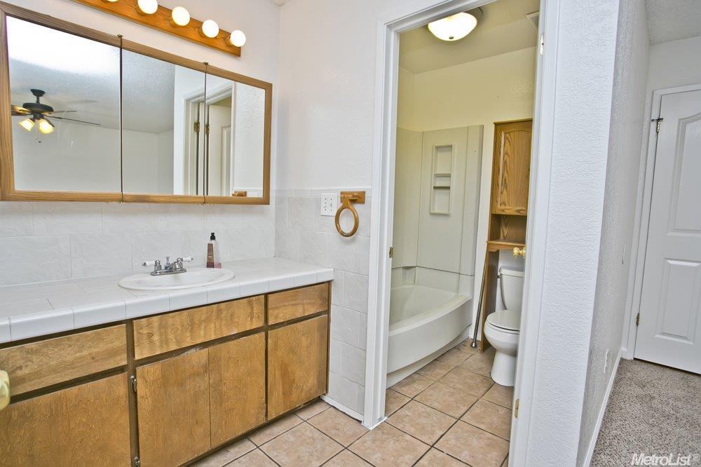 1187 Wembley Way, Manteca, CA 95336 photo 13