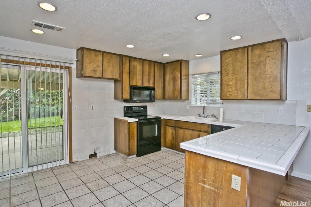 1187 Wembley Way, Manteca, CA 95336 photo 7