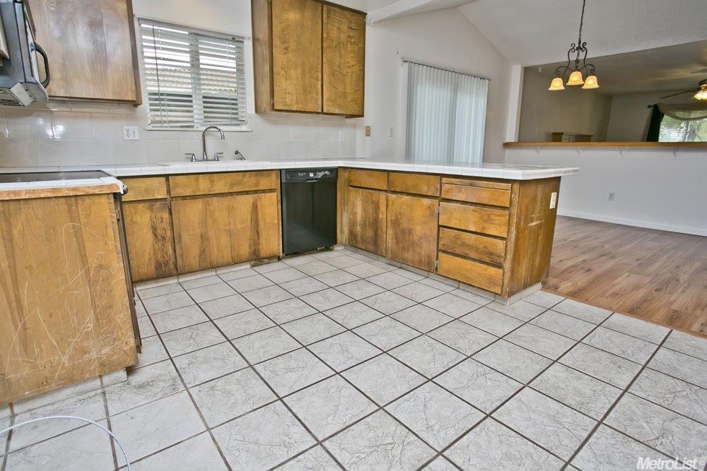 1187 Wembley Way, Manteca, CA 95336 photo 8
