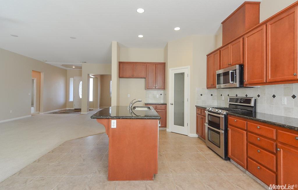 1729 Jackie Pl, Manteca, CA 95337 photo 9