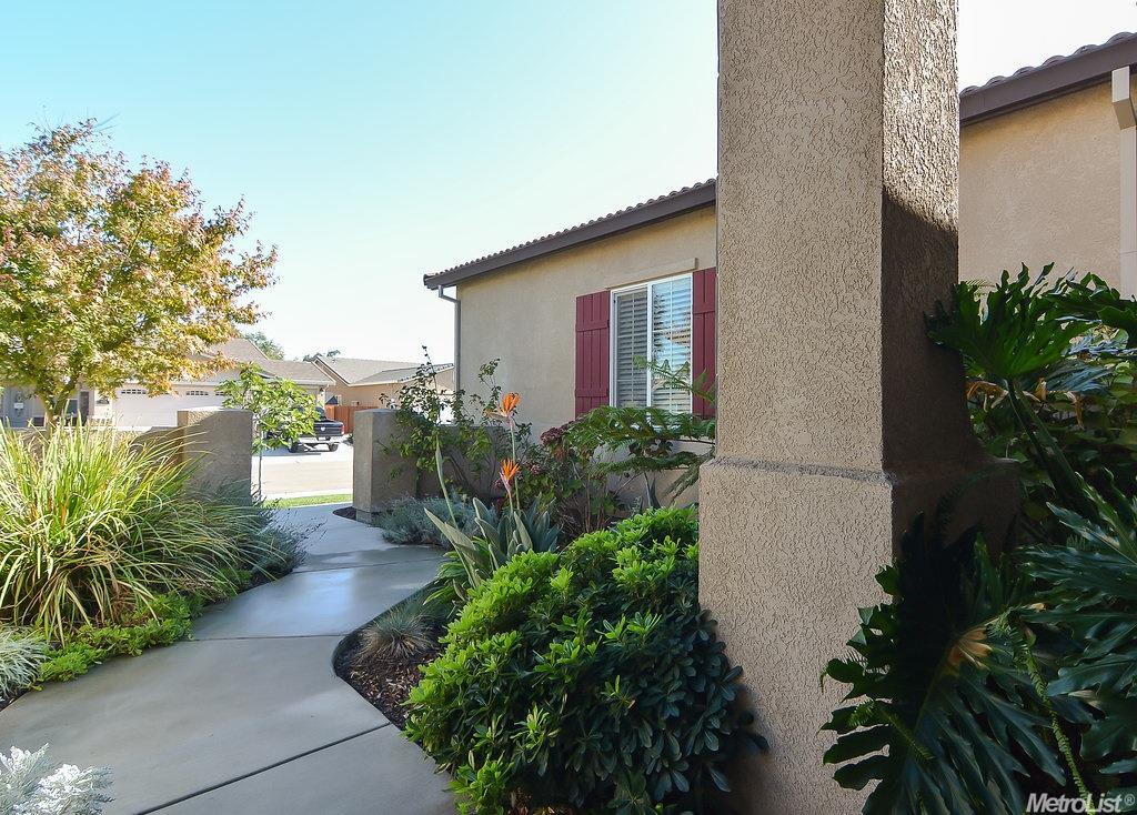 1729 Jackie Pl, Manteca, CA 95337 photo 2