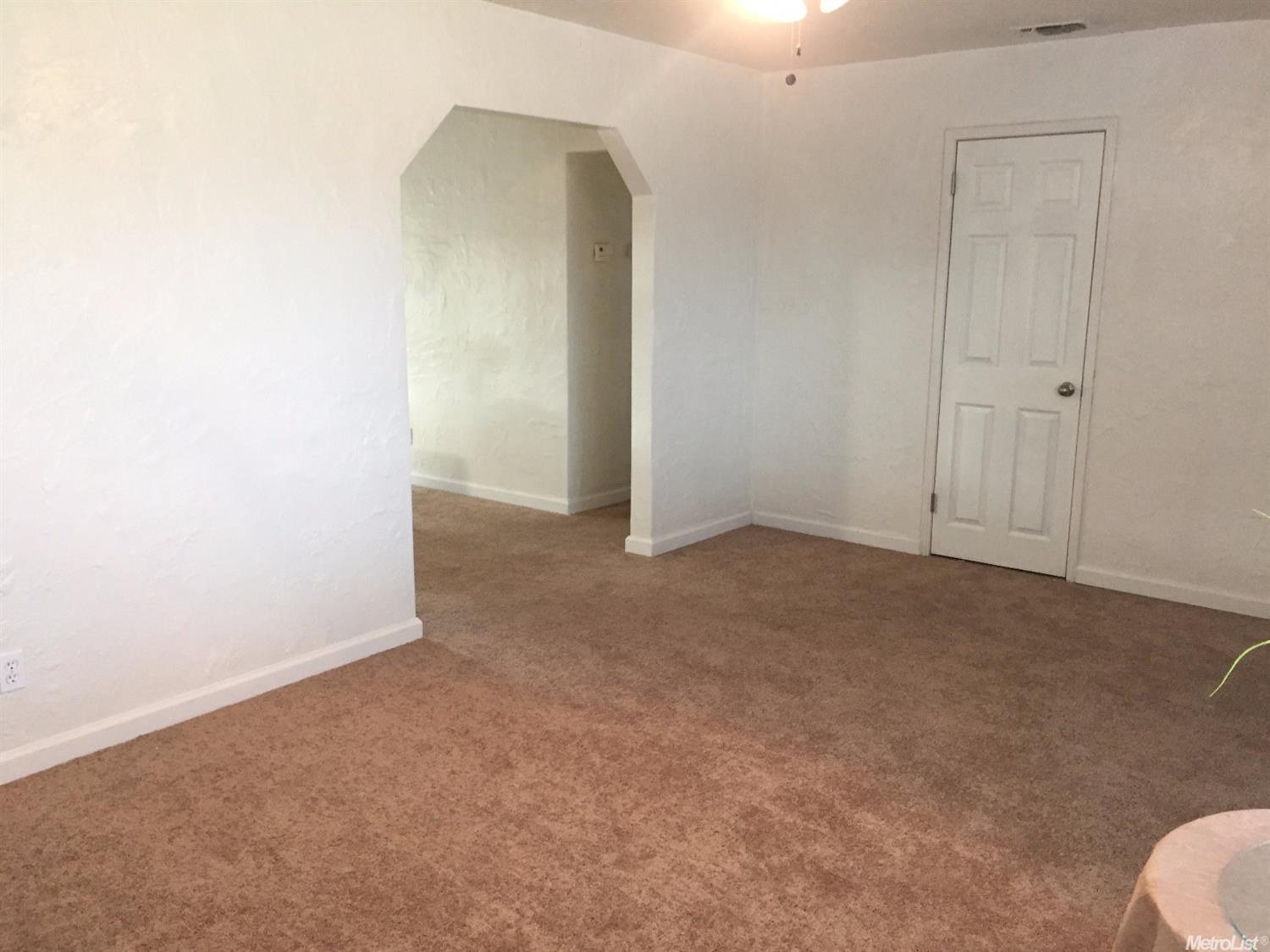 2037 7th St, Hughson, CA 95326 photo 4