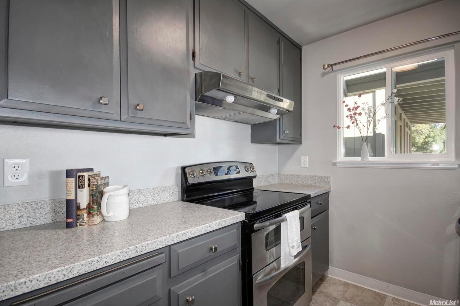 1015 Bienville St, Davis, CA 95616 photo 9