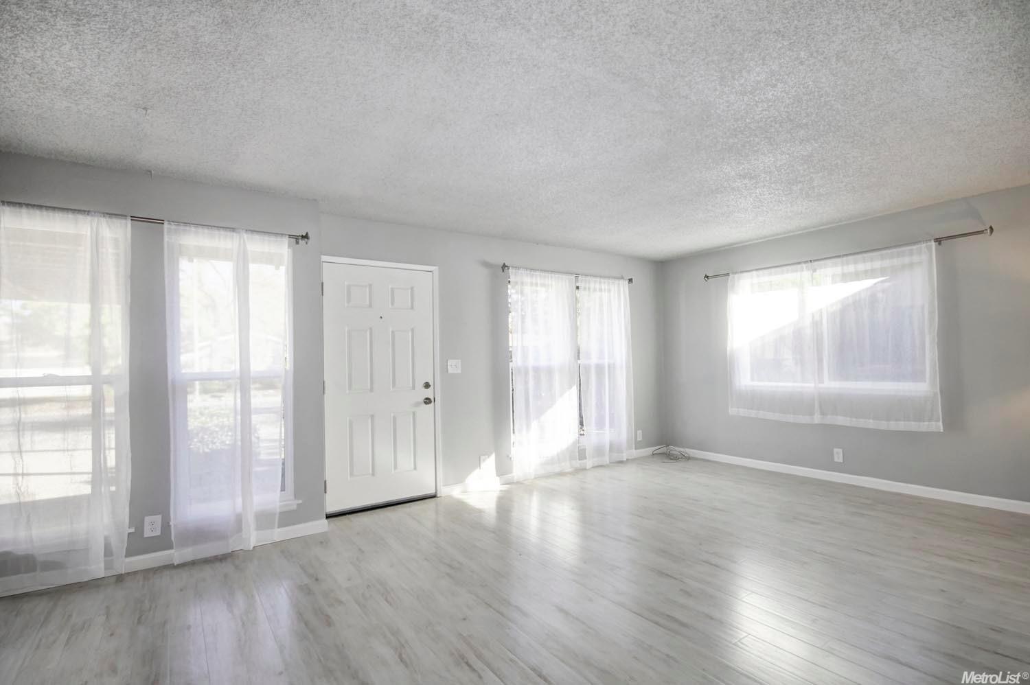 1015 Bienville St, Davis, CA 95616 photo 3