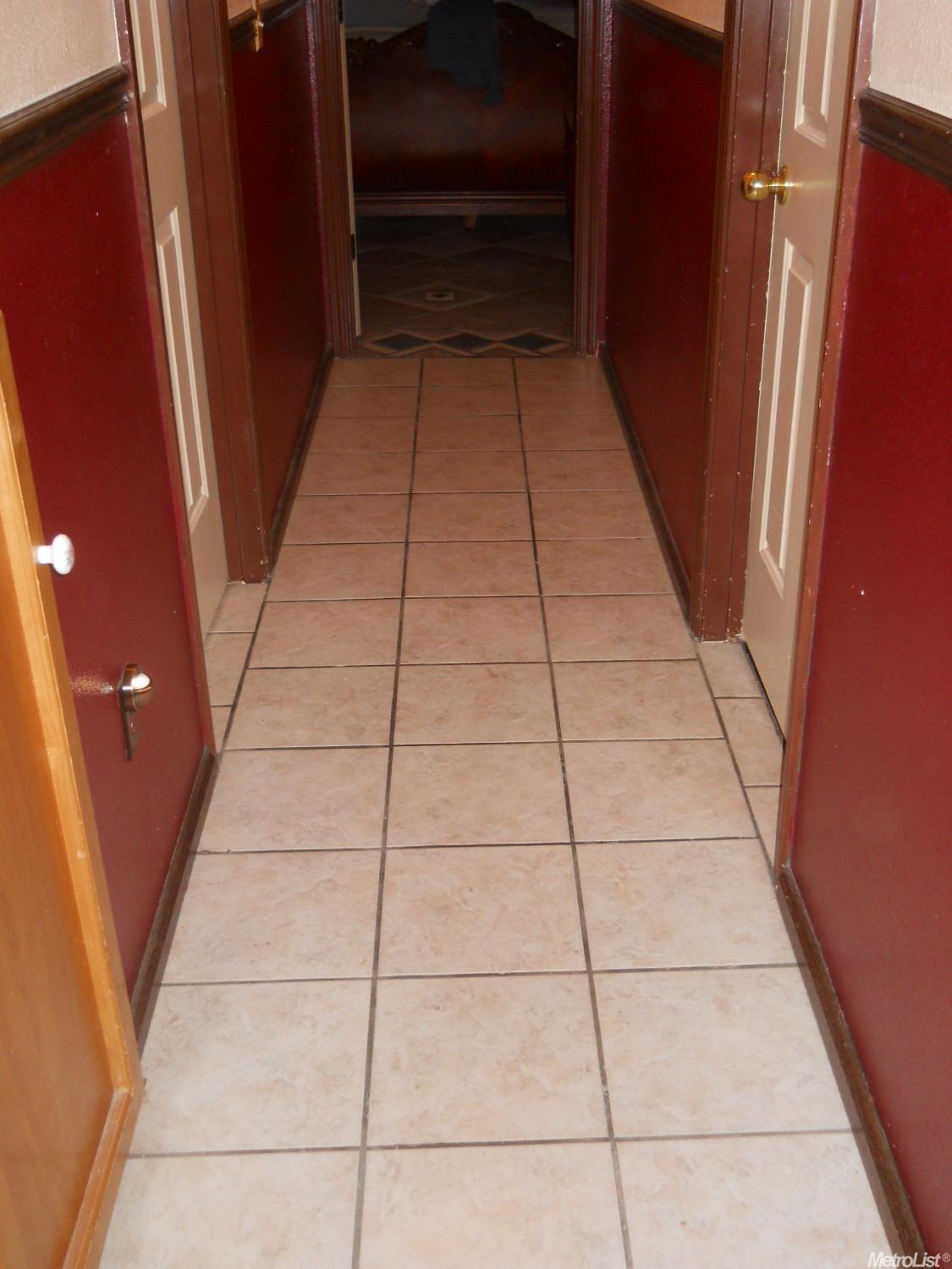 613 Mcdevitt Dr, Wheatland, CA 95692 photo 4