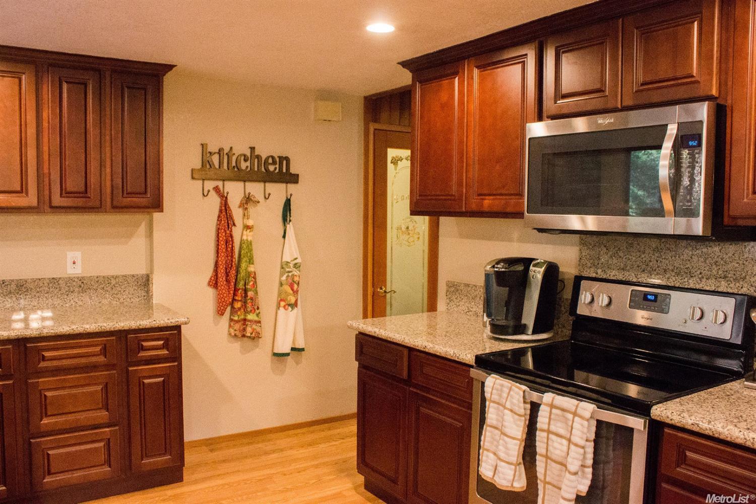 3060 Sanchez Dr, Pollock Pines, CA 95726 photo 8